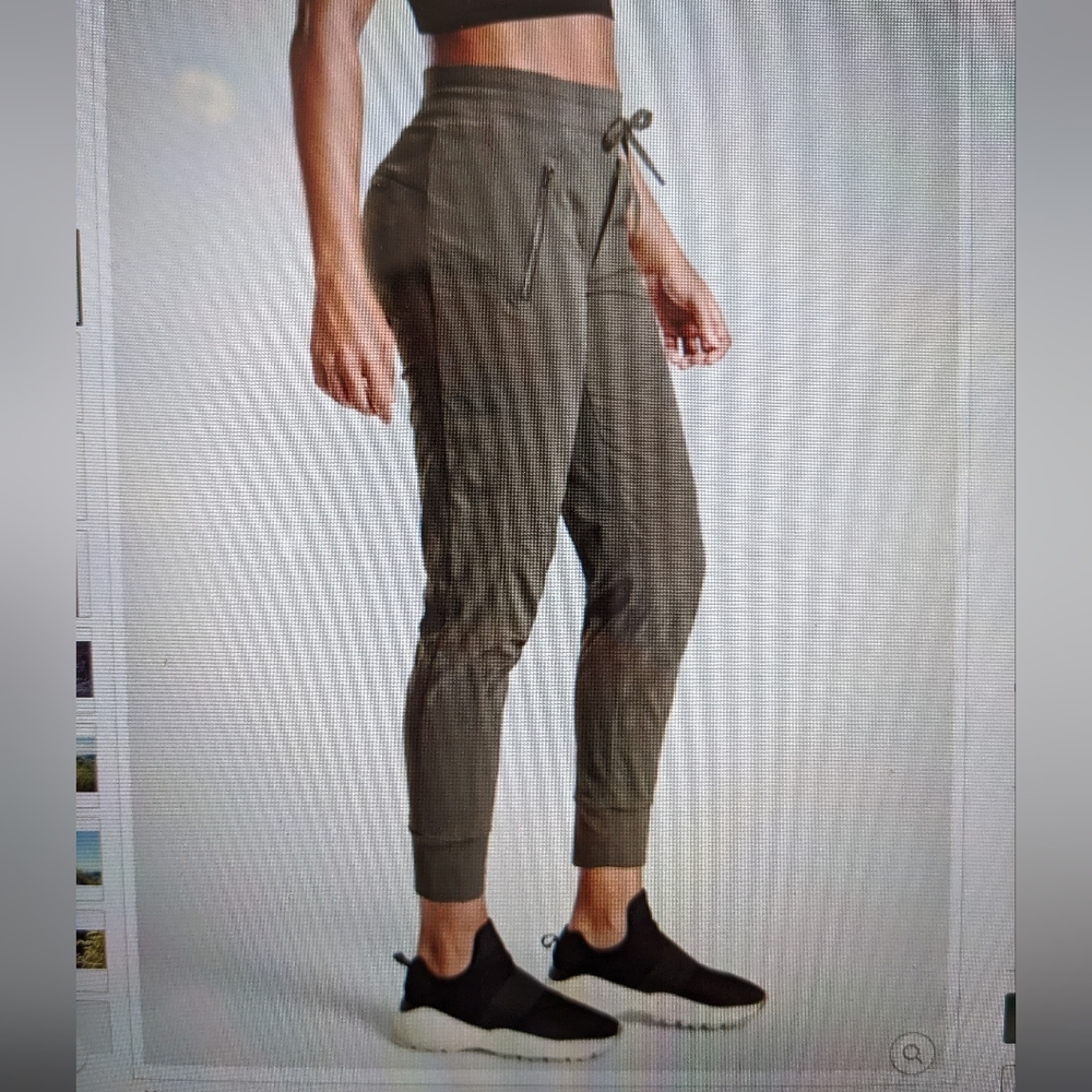Athleta trekkie north jogger 4 tall mountain olive